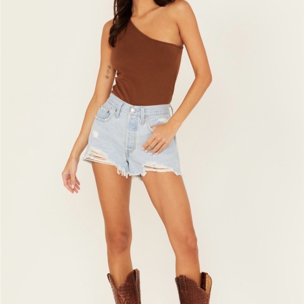 LEVI 501’s high rise shorts W31